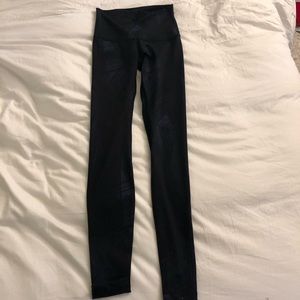 Patterned Wunder Under Lululemon leggings